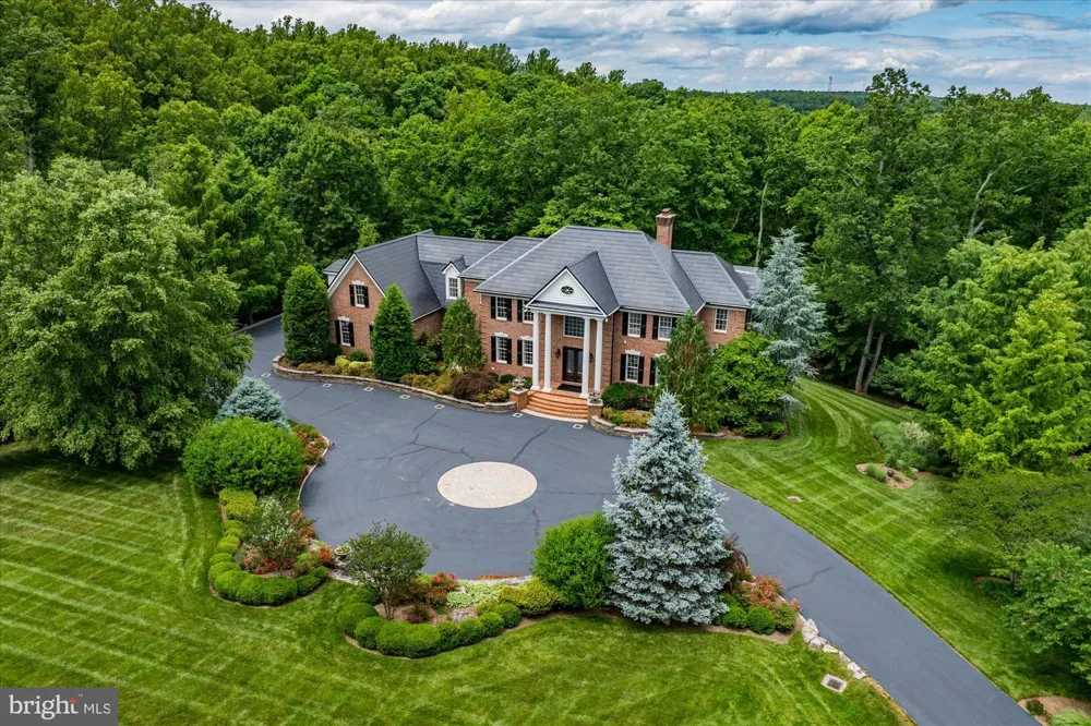 21750 LAUREL WOOD Leesburg, VA 20175