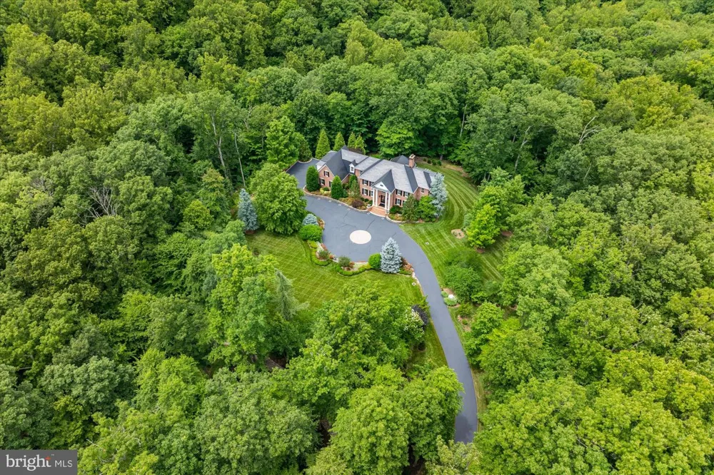 21750 LAUREL WOOD Leesburg, VA 20175