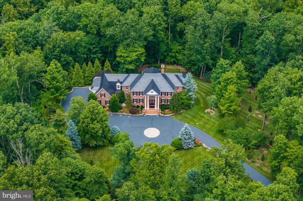 21750 LAUREL WOOD Leesburg, VA 20175
