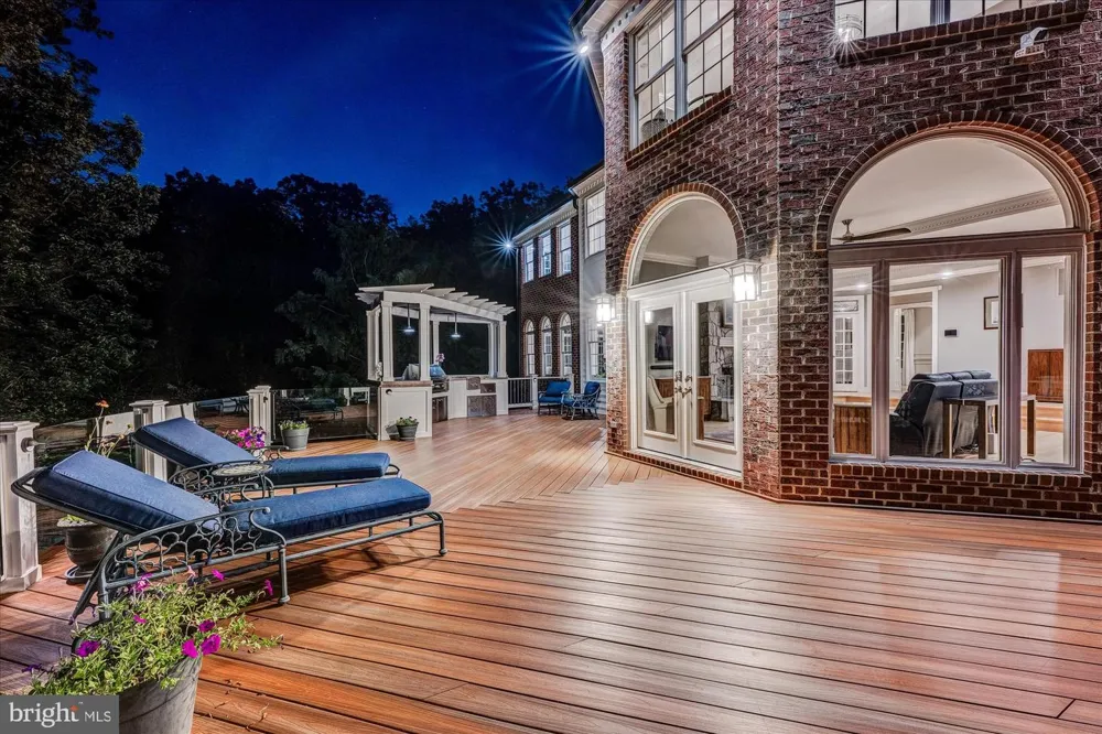 21750 LAUREL WOOD Leesburg, VA 20175
