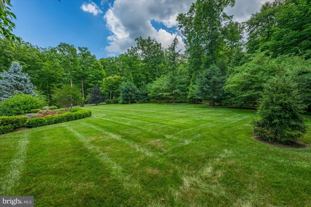 21750 LAUREL WOOD Leesburg, VA 20175