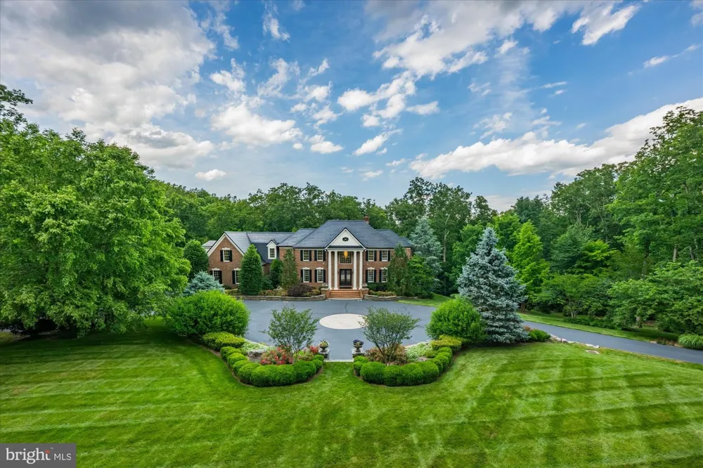21750 LAUREL WOOD Leesburg, VA 20175