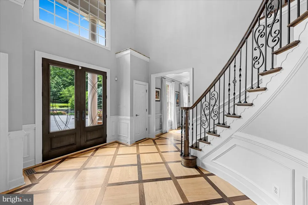21750 LAUREL WOOD Leesburg, VA 20175