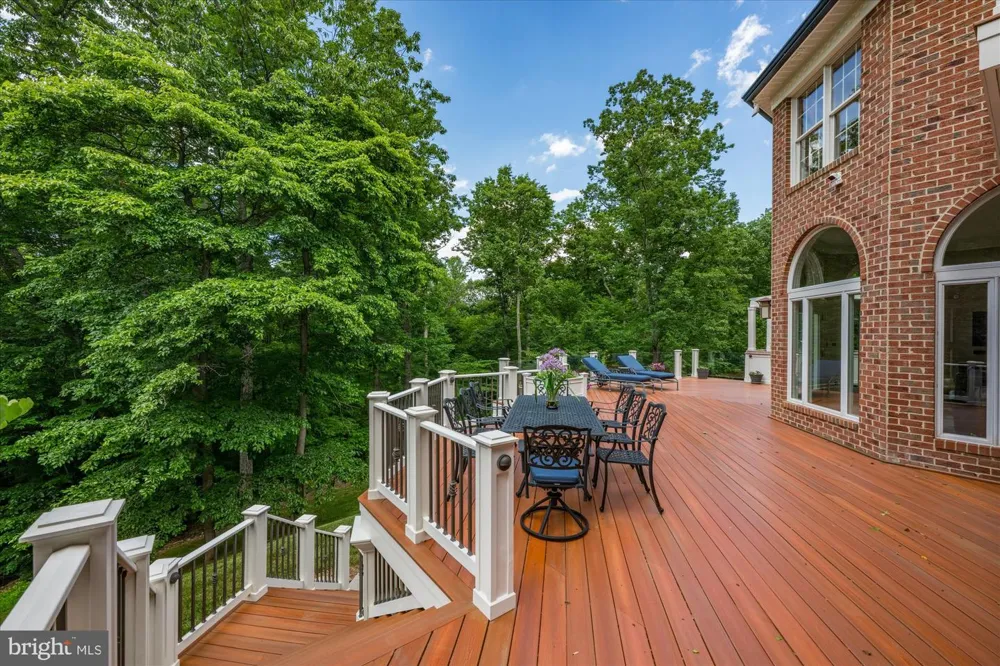 21750 LAUREL WOOD Leesburg, VA 20175