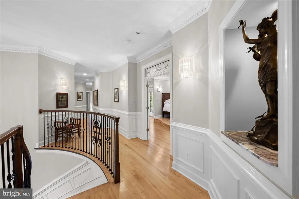 21750 LAUREL WOOD Leesburg, VA 20175
