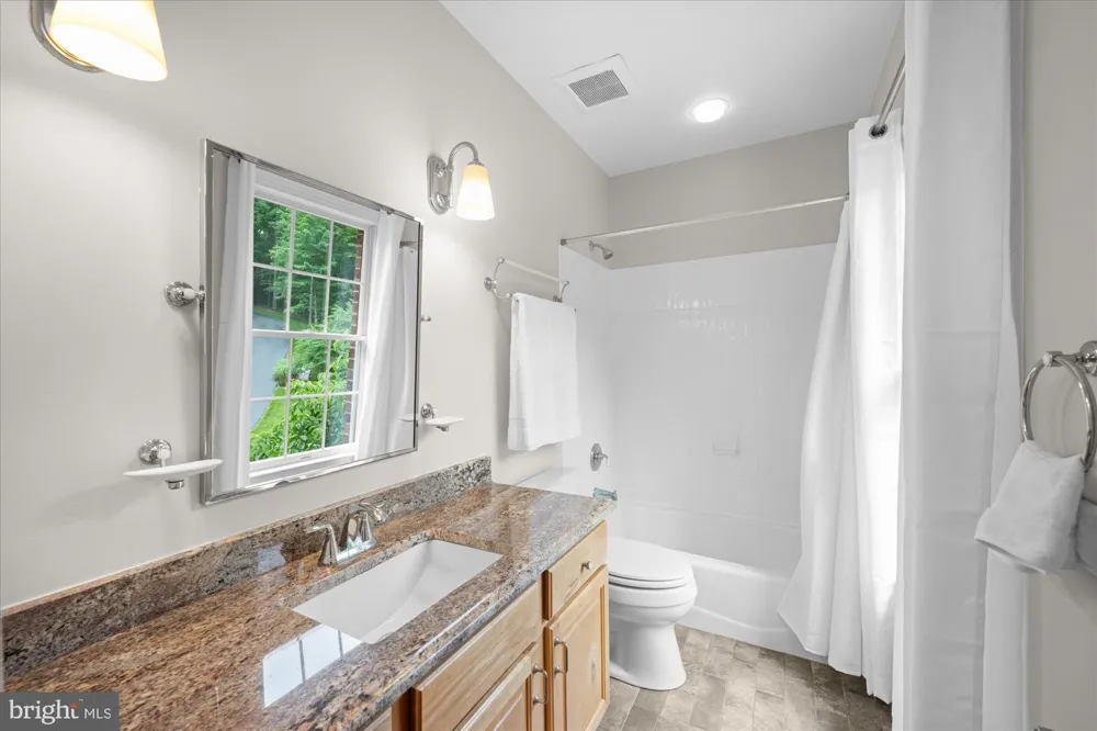 21750 LAUREL WOOD Leesburg, VA 20175