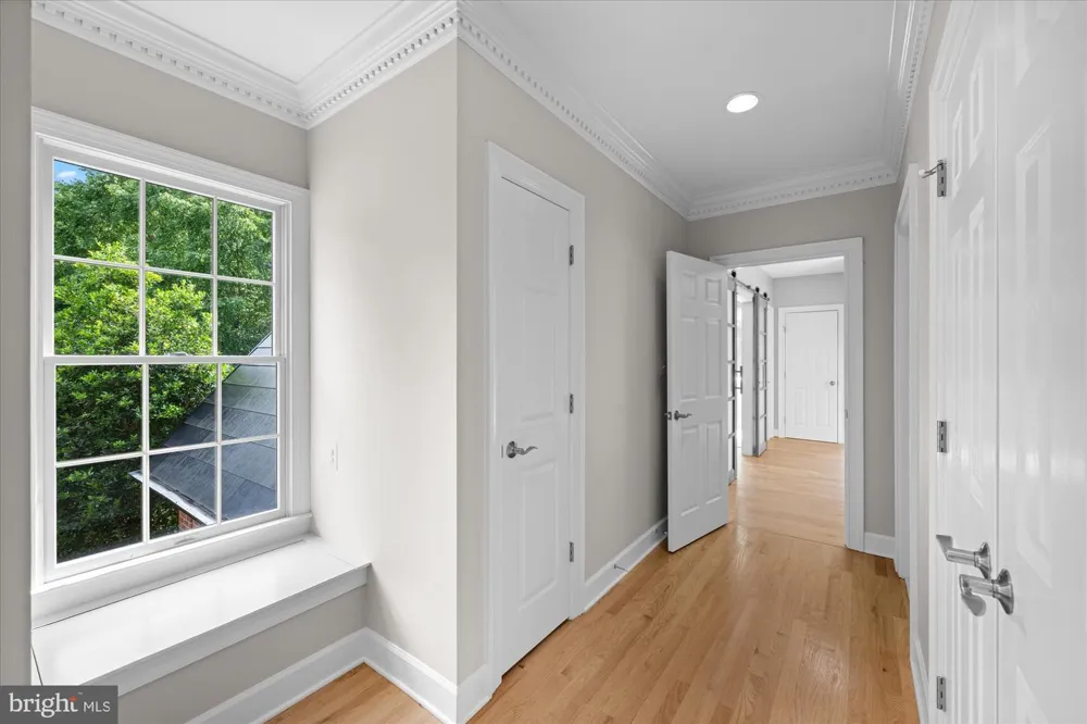 21750 LAUREL WOOD Leesburg, VA 20175