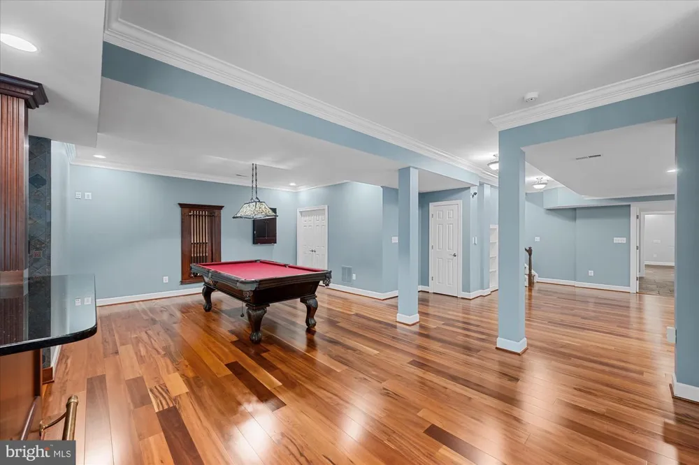 21750 LAUREL WOOD Leesburg, VA 20175