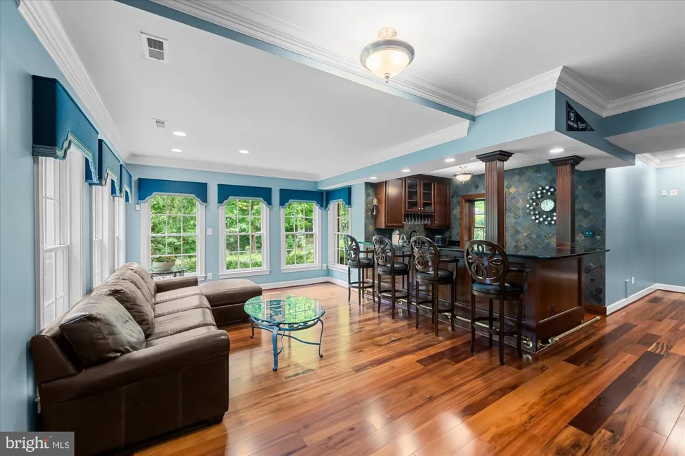 21750 LAUREL WOOD Leesburg, VA 20175