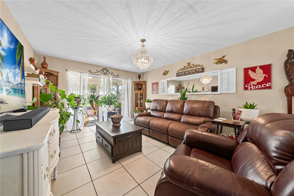 2208 GARDENIA WAY Lehigh Acres, FL 33936