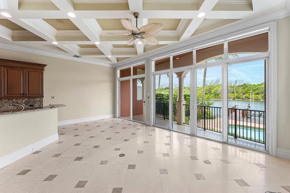 453 NE 19th Avenue Deerfield Beach, FL 33441