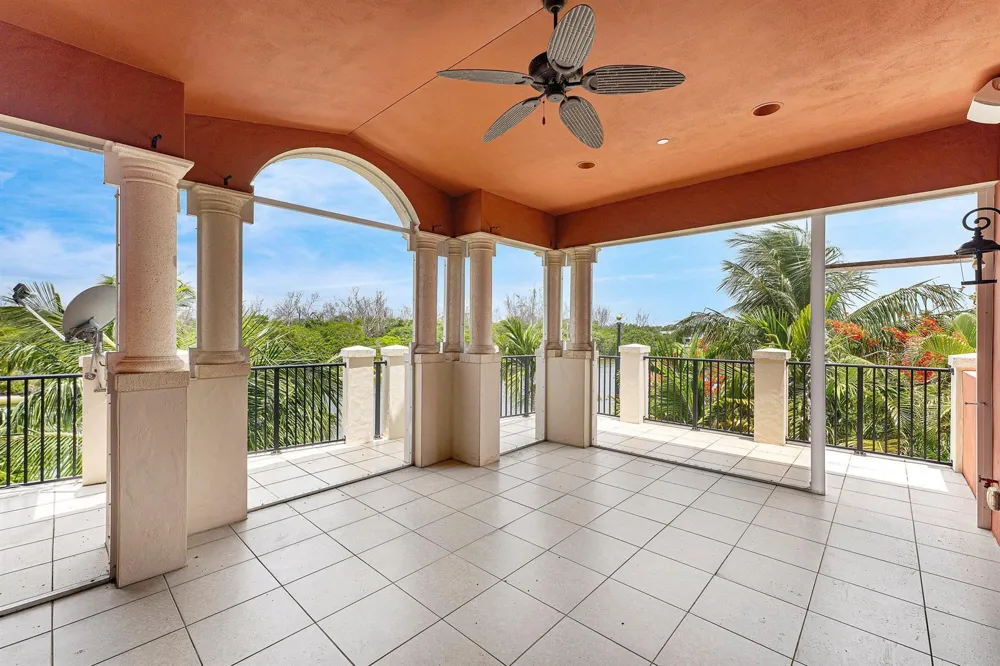 453 NE 19th Avenue Deerfield Beach, FL 33441