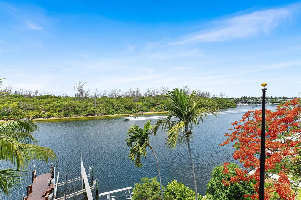 453 NE 19th Avenue Deerfield Beach, FL 33441