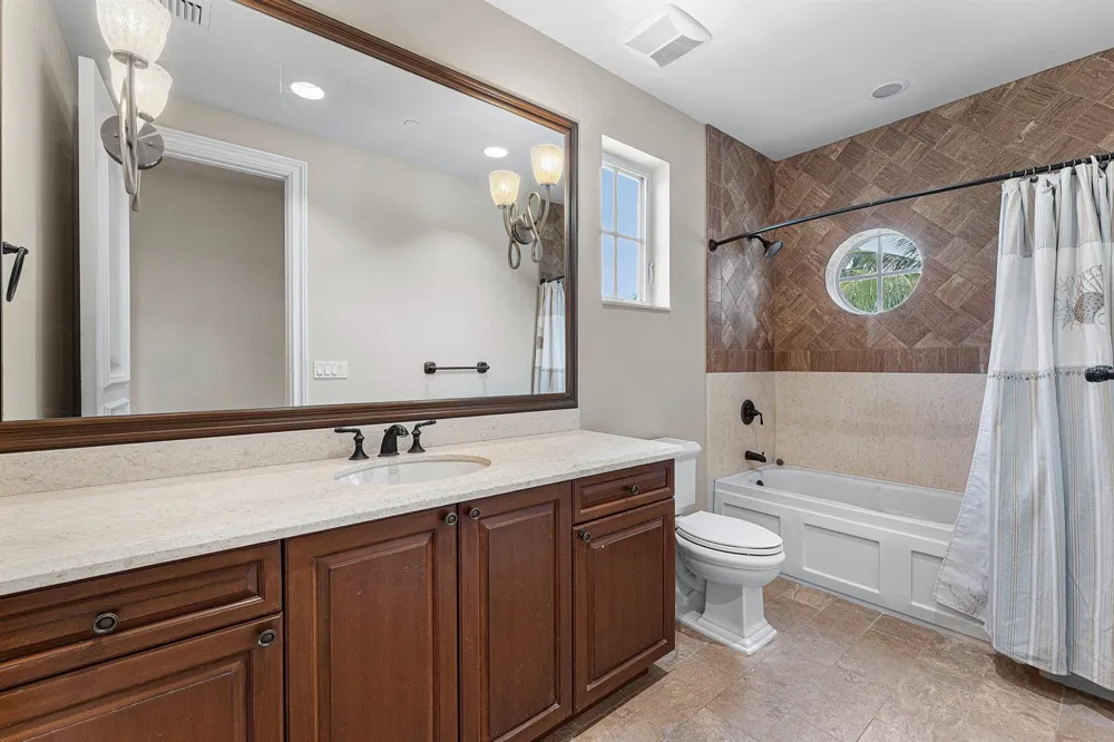 453 NE 19th Avenue Deerfield Beach, FL 33441