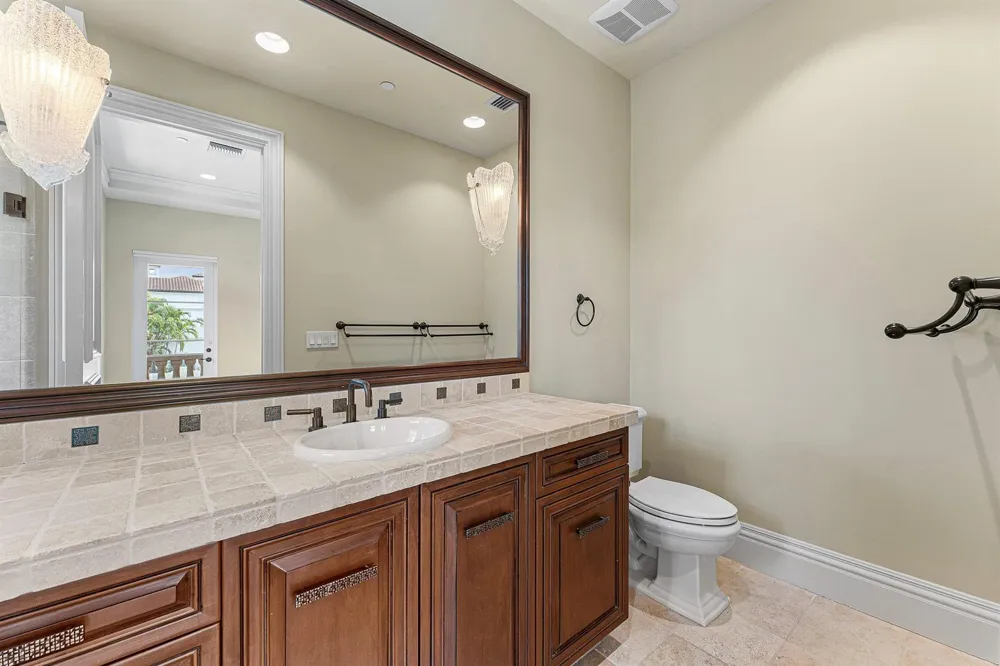 453 NE 19th Avenue Deerfield Beach, FL 33441