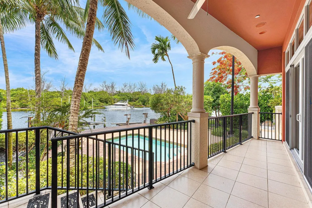 453 NE 19th Avenue Deerfield Beach, FL 33441