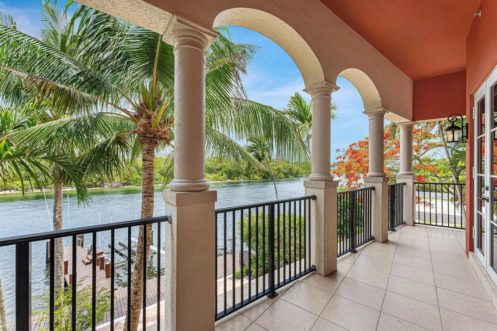 453 NE 19th Avenue Deerfield Beach, FL 33441