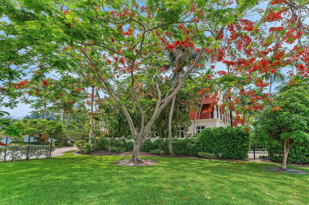 453 NE 19th Avenue Deerfield Beach, FL 33441