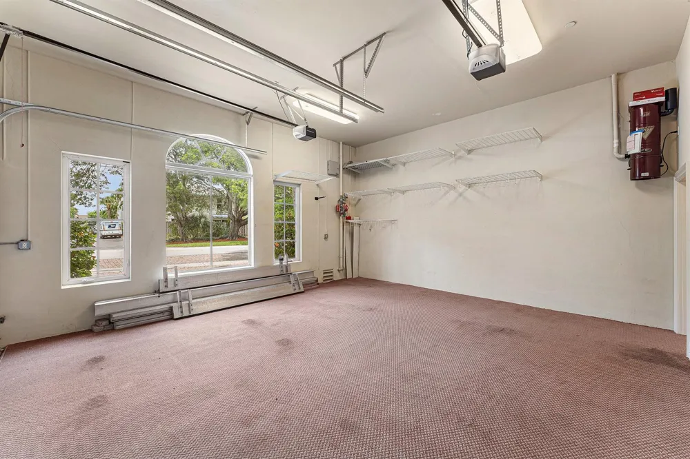 453 NE 19th Avenue Deerfield Beach, FL 33441