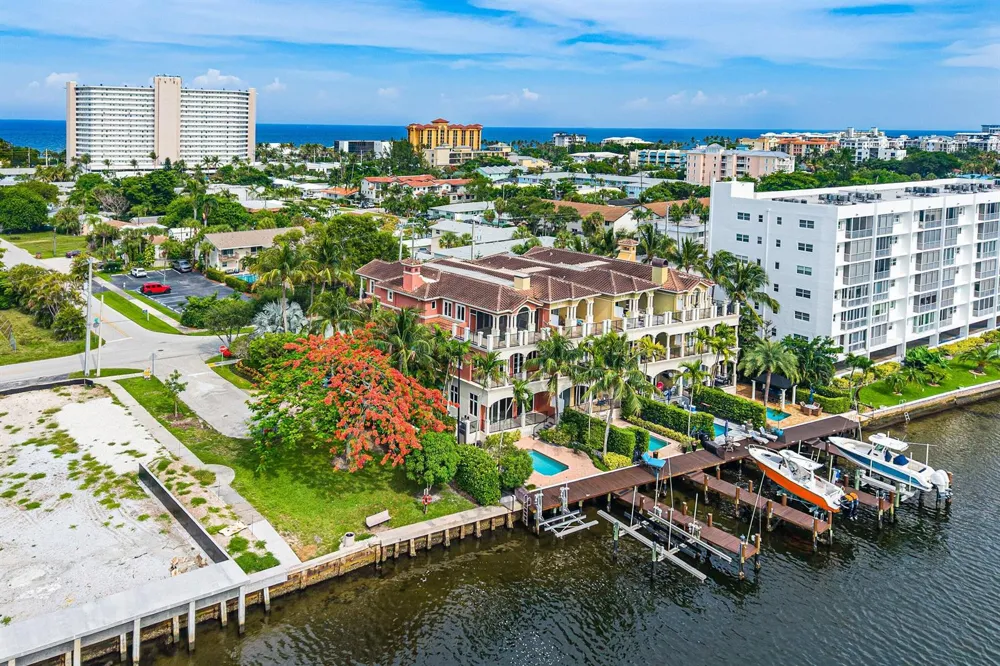 453 NE 19th Avenue Deerfield Beach, FL 33441