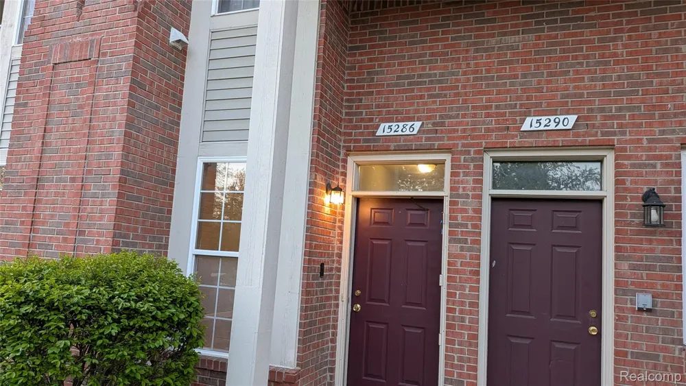 15286 CORNELL DRIVE Clinton Charter Township, MI 48038