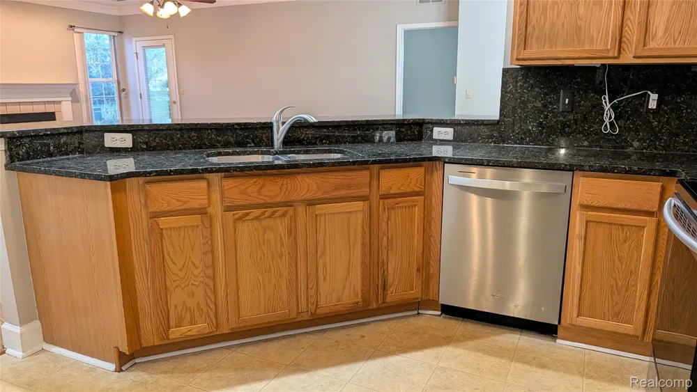 15286 CORNELL DRIVE Clinton Charter Township, MI 48038