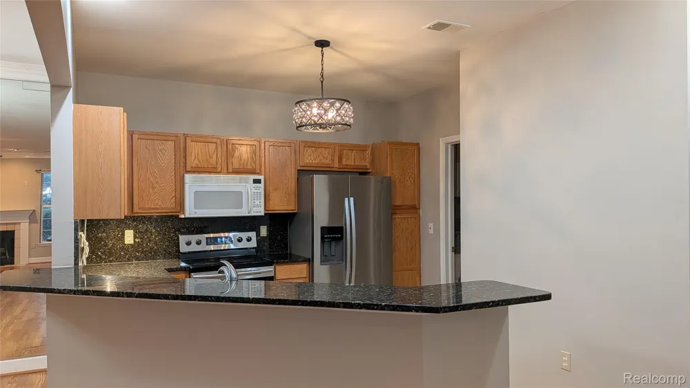 15286 CORNELL DRIVE Clinton Charter Township, MI 48038