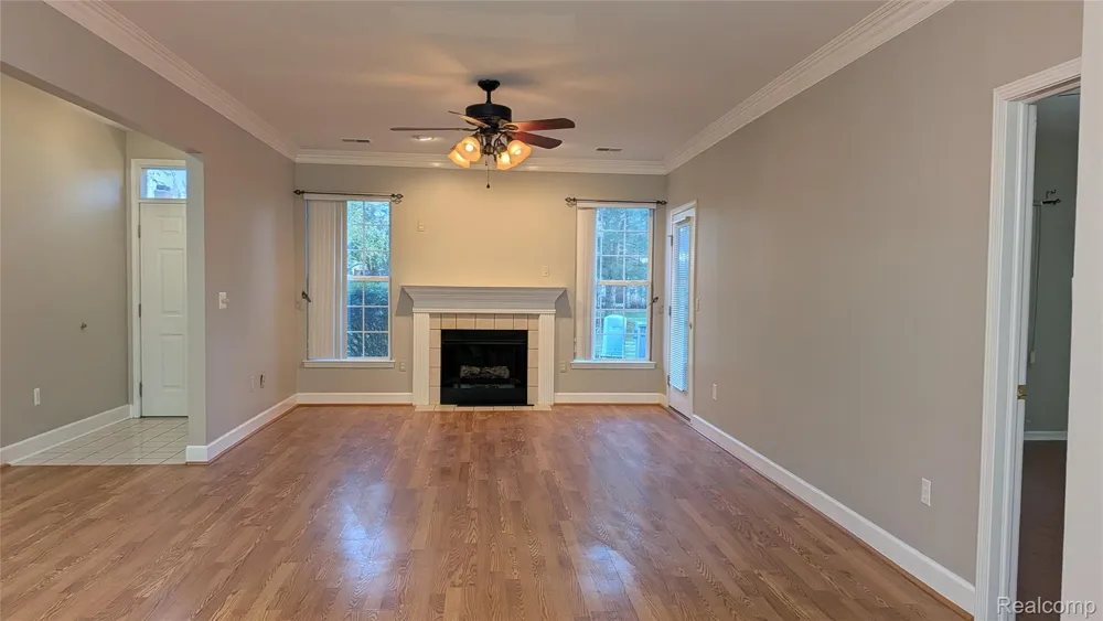 15286 CORNELL DRIVE Clinton Charter Township, MI 48038