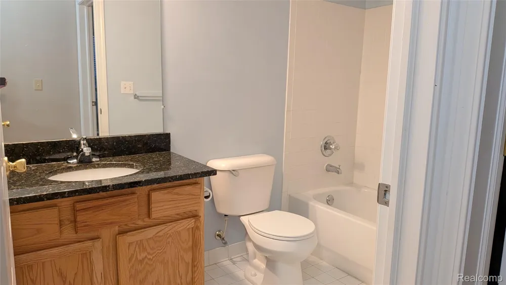 15286 CORNELL DRIVE Clinton Charter Township, MI 48038