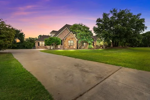 7348 Brady Oaks Drive