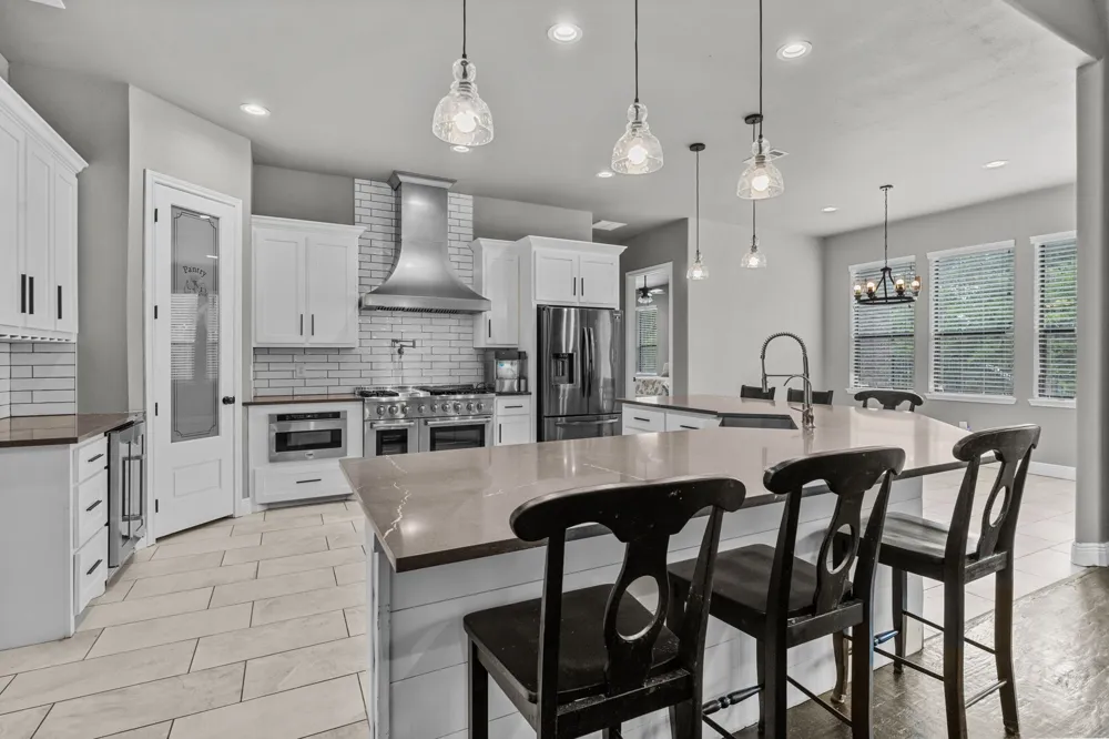 7348 Brady Oaks Drive Fort Worth, TX 76135