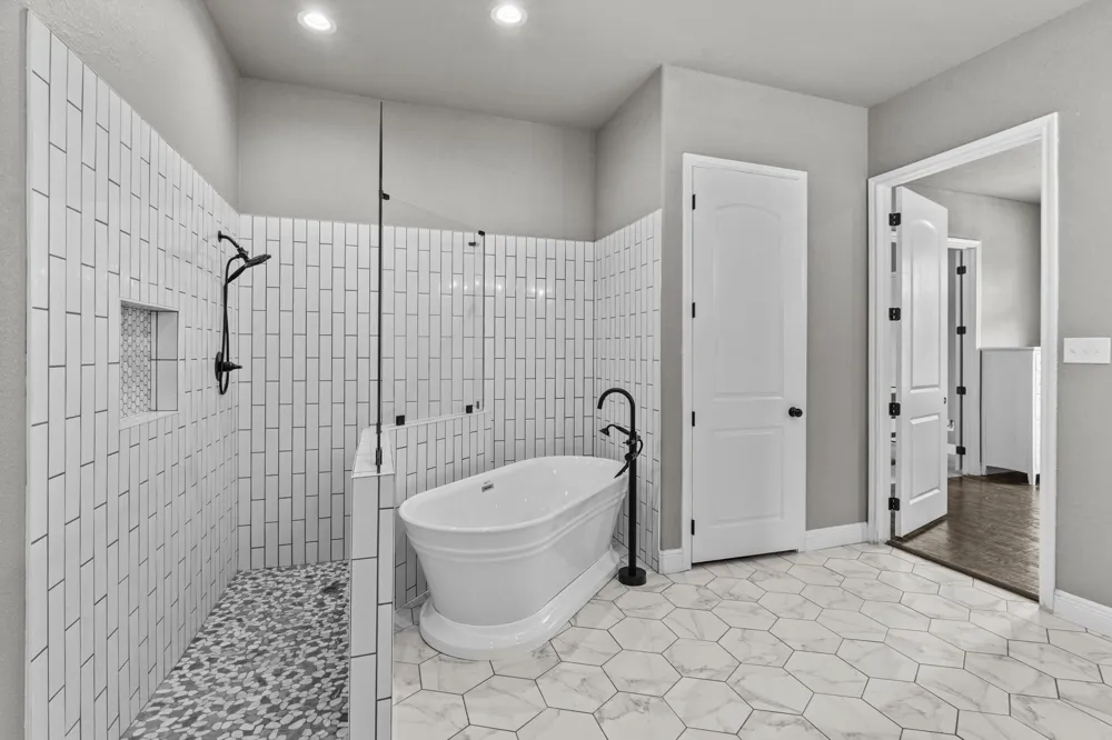 7348 Brady Oaks Drive Fort Worth, TX 76135