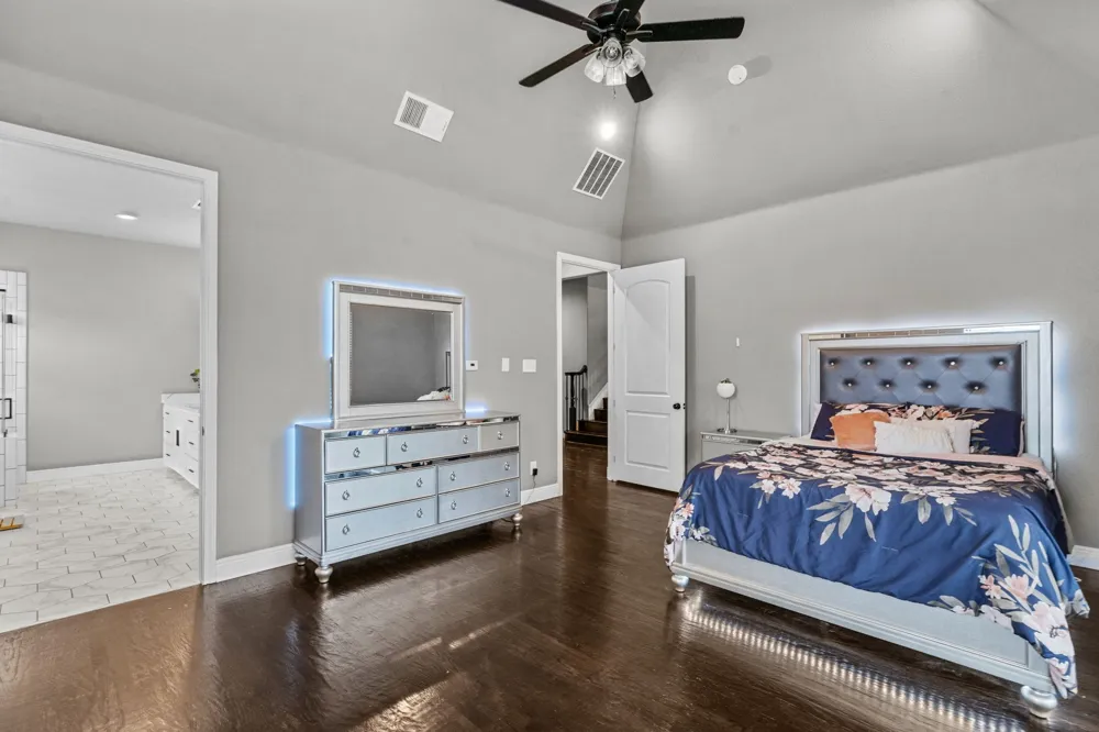 7348 Brady Oaks Drive Fort Worth, TX 76135