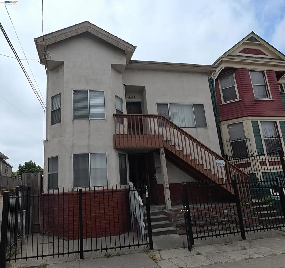 1418 15Th Ave Oakland, CA 94606