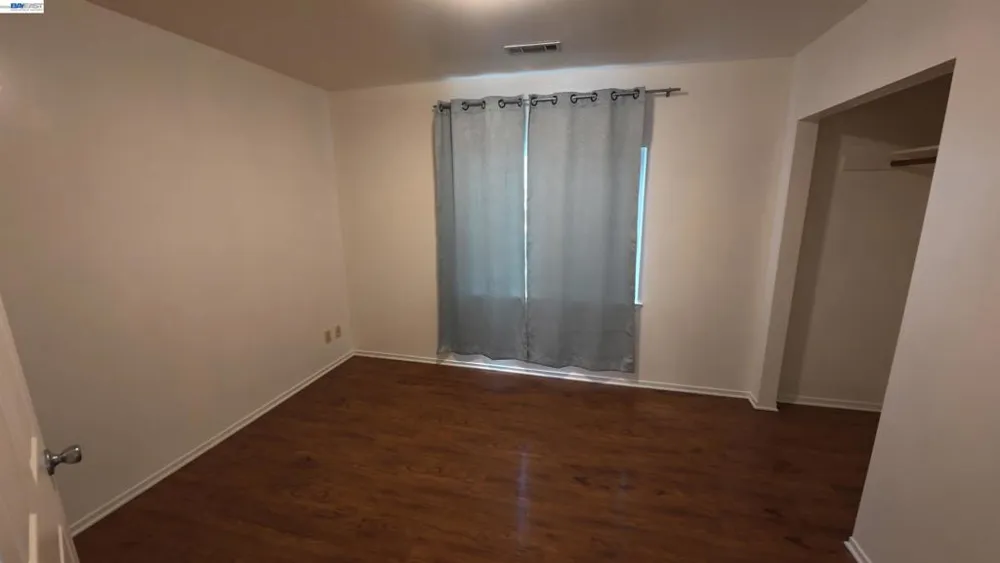 1418 15Th Ave Oakland, CA 94606