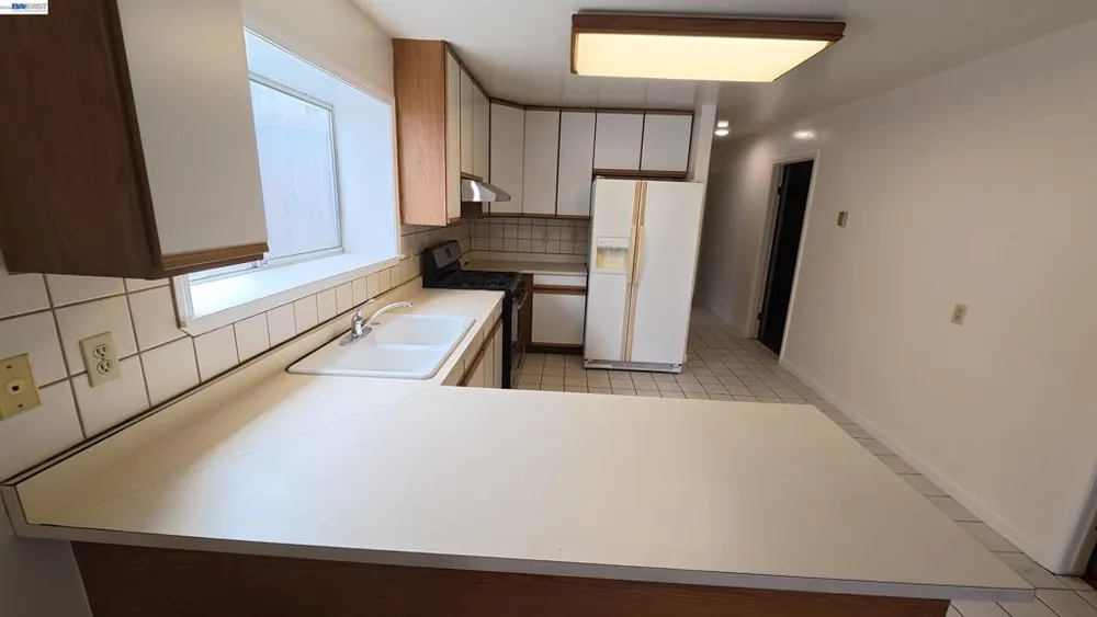 1418 15Th Ave Oakland, CA 94606
