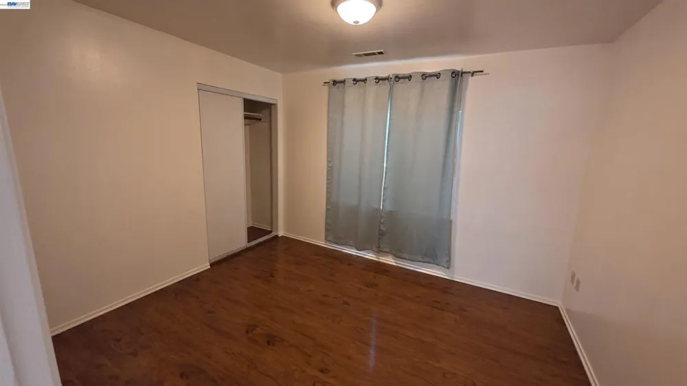 1418 15Th Ave Oakland, CA 94606