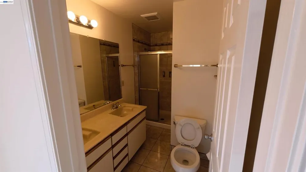 1418 15Th Ave Oakland, CA 94606