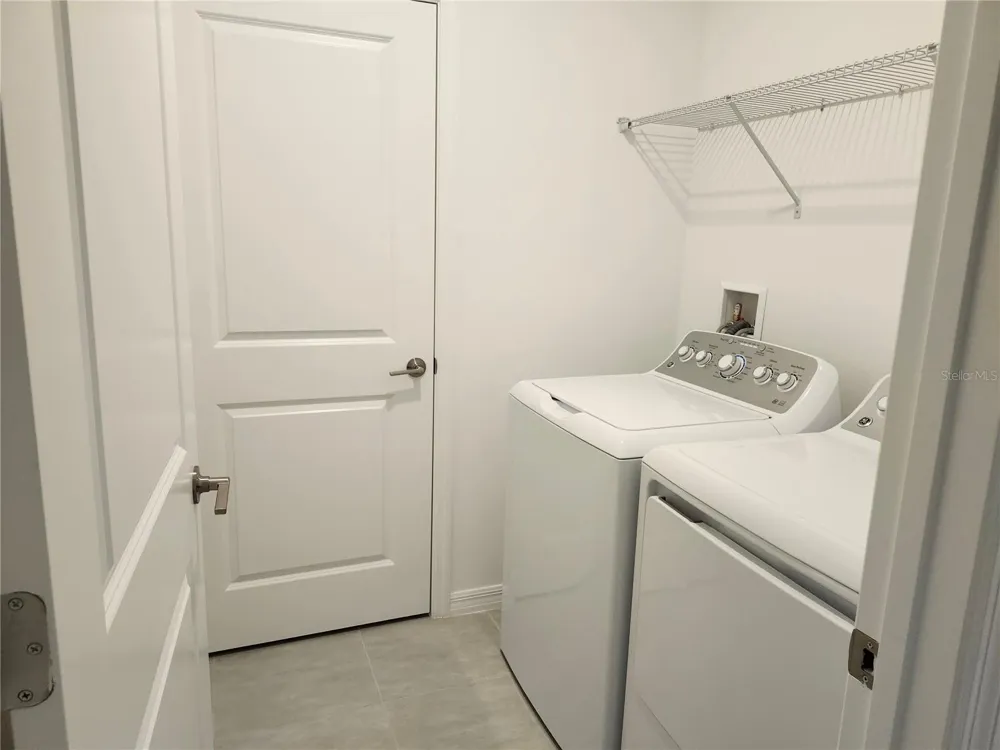 1009 CALICO POINTE CIRCLE Groveland, FL 34736
