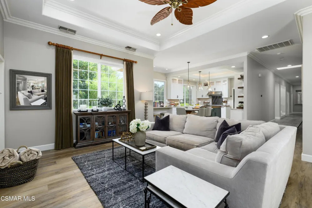 936 Vivian Circle Newbury Park, CA 91320
