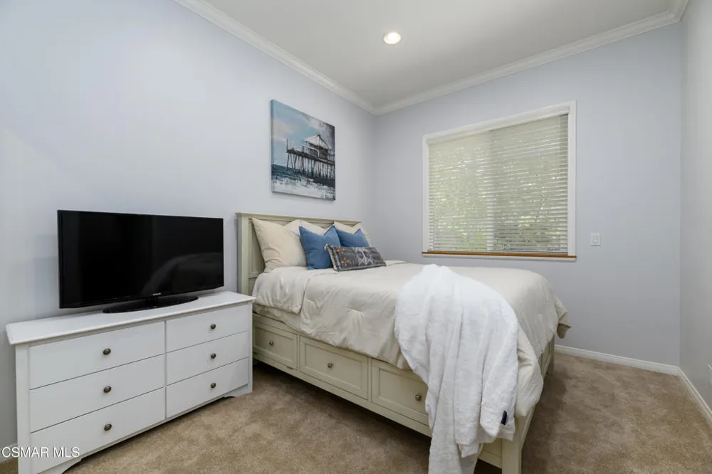 936 Vivian Circle Newbury Park, CA 91320