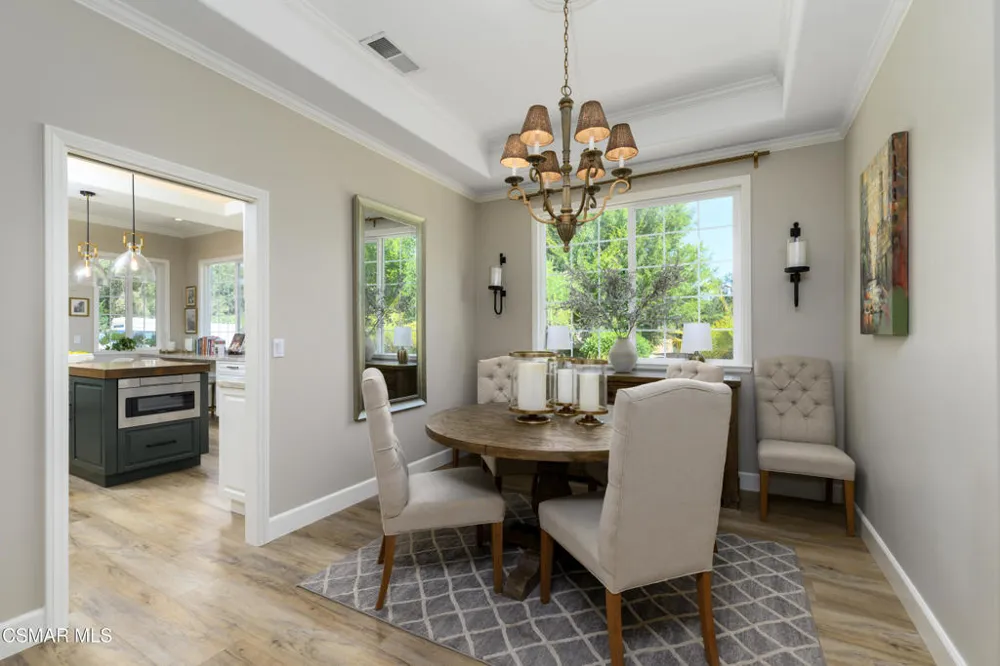 936 Vivian Circle Newbury Park, CA 91320