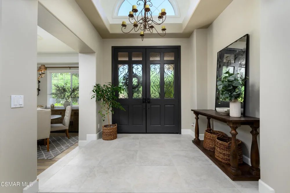 936 Vivian Circle Newbury Park, CA 91320