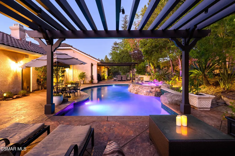 936 Vivian Circle Newbury Park, CA 91320