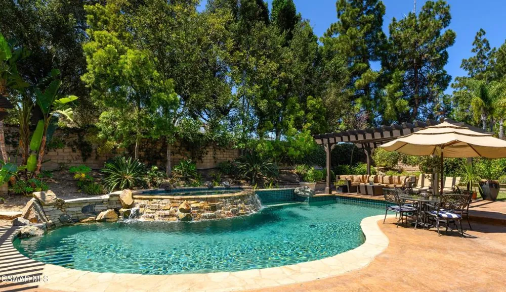 936 Vivian Circle Newbury Park, CA 91320
