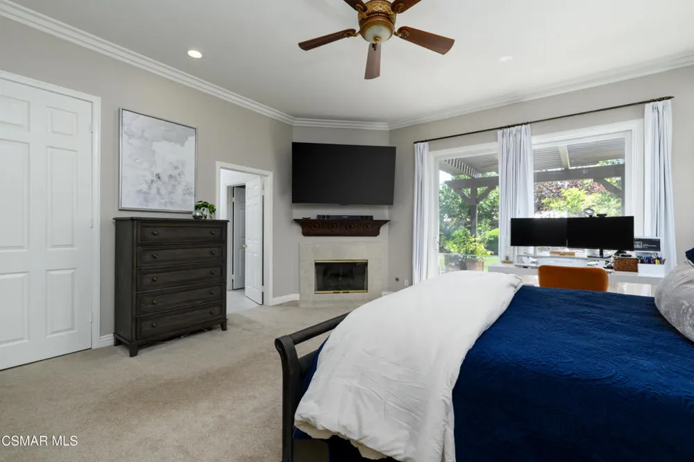 936 Vivian Circle Newbury Park, CA 91320