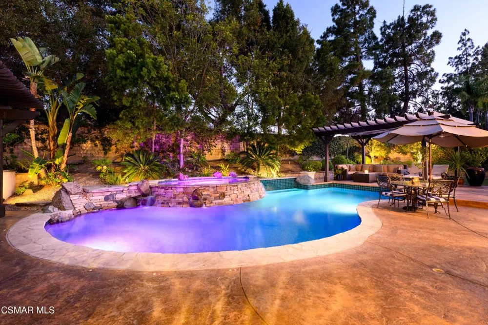 936 Vivian Circle Newbury Park, CA 91320