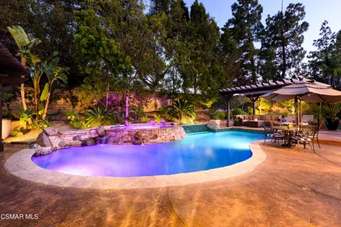 936 Vivian Circle