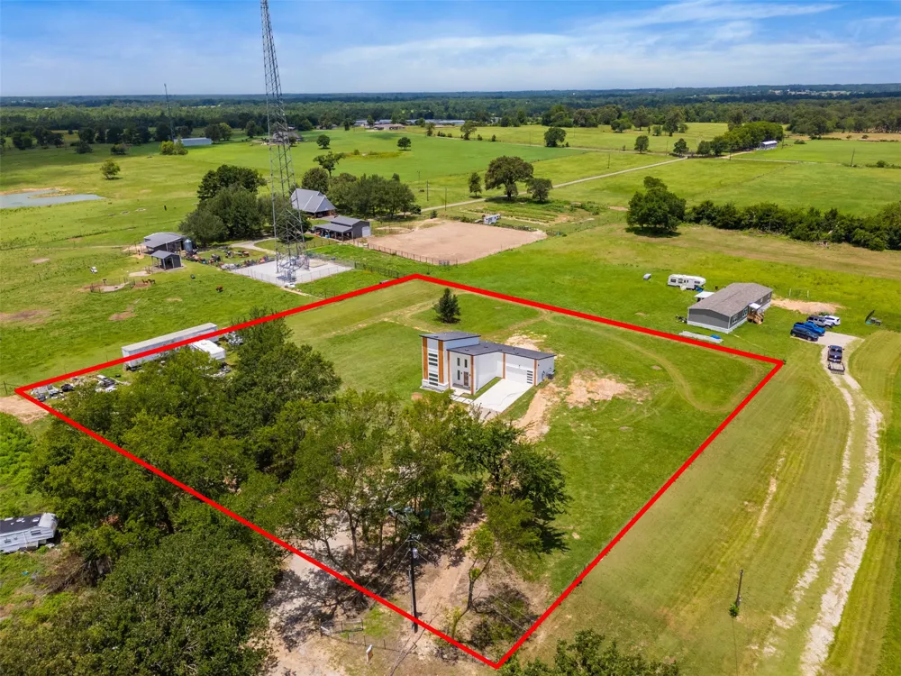 180 RS COUNTY ROAD 2245 Emory, TX 75440