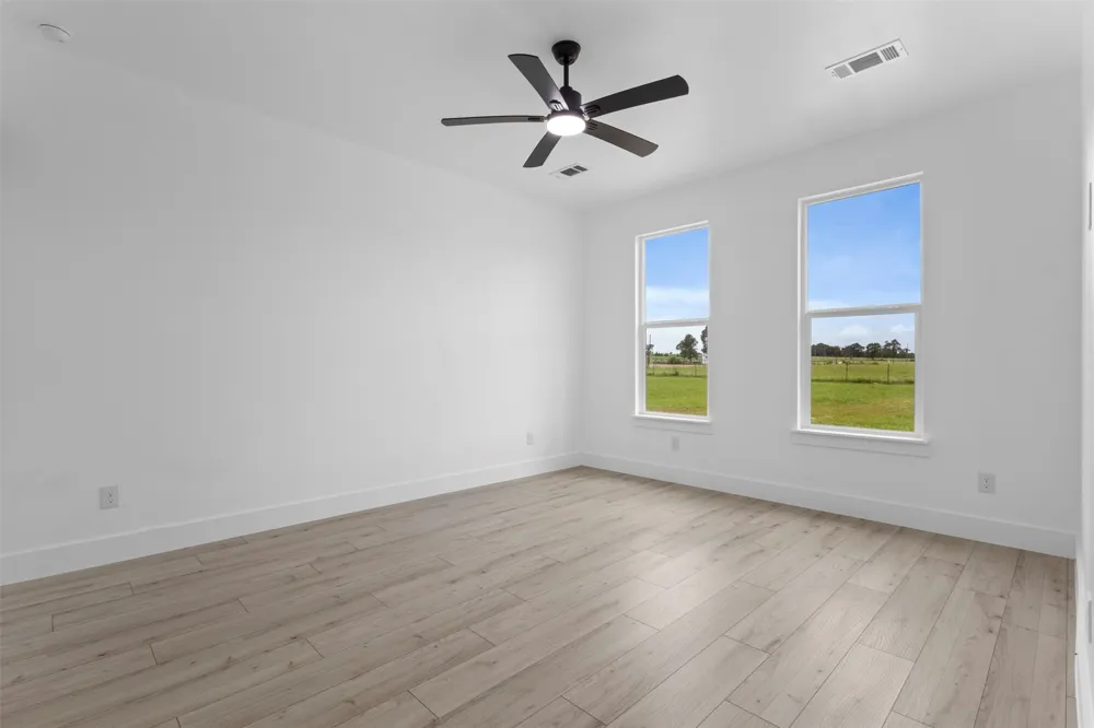 180 RS COUNTY ROAD 2245 Emory, TX 75440